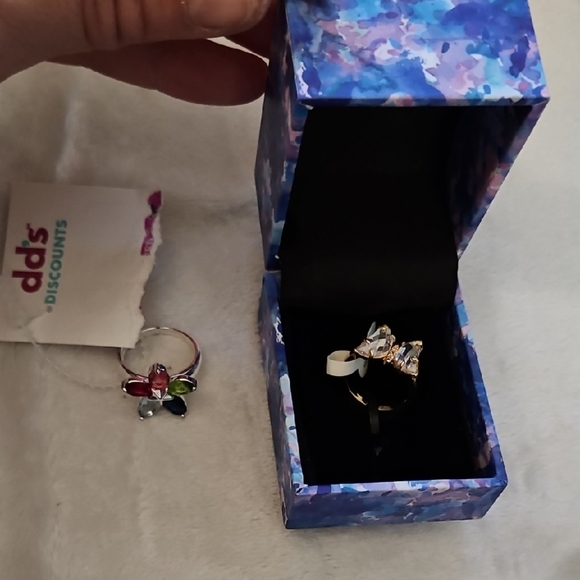 Peermont Jewelry 2 Rings Silver Colorful Flower & Gold Clear Gem Butterfly SZ 6 - Picture 1 of 5